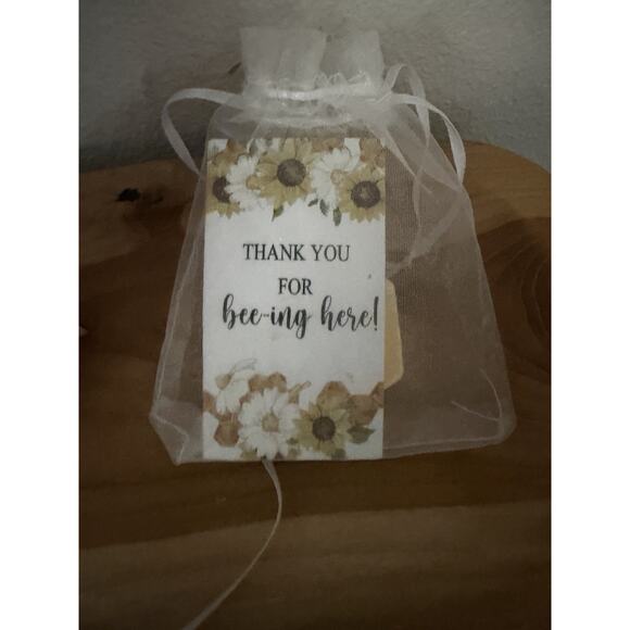 Beauty & Bath Lot Of 20 - Picture 8 of 13